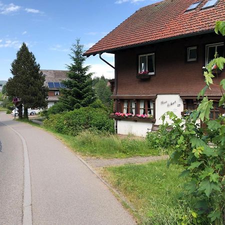 Gaestehaus Lickert Familie Dreher Hinterzarten Bagian luar foto